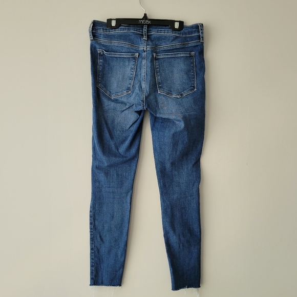 GAP | Distressed Skinny Jeggings - Picture 2 of 4